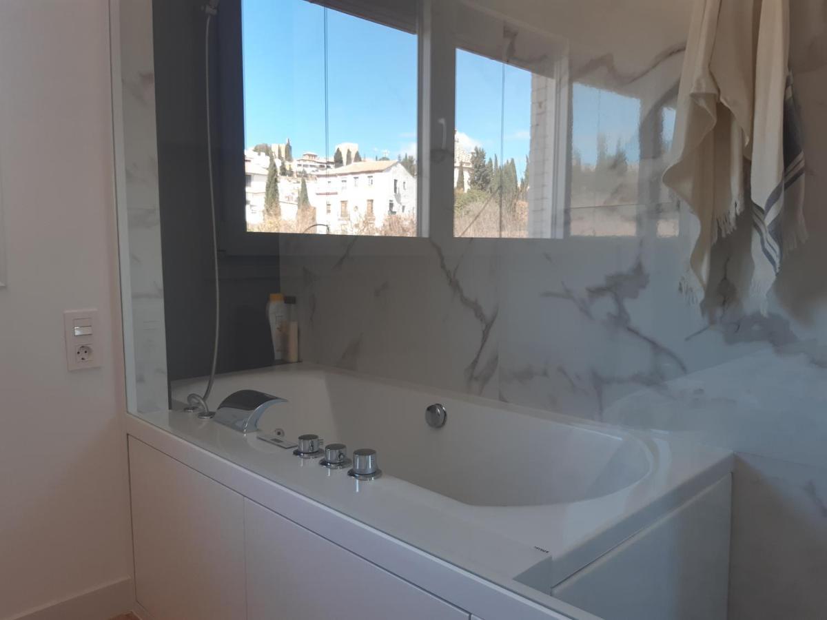 Habitacion Con Bano Privado Y Vistas Lägenhet Granada Exteriör bild